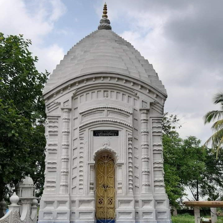 Garbhavāsa_Nityananda